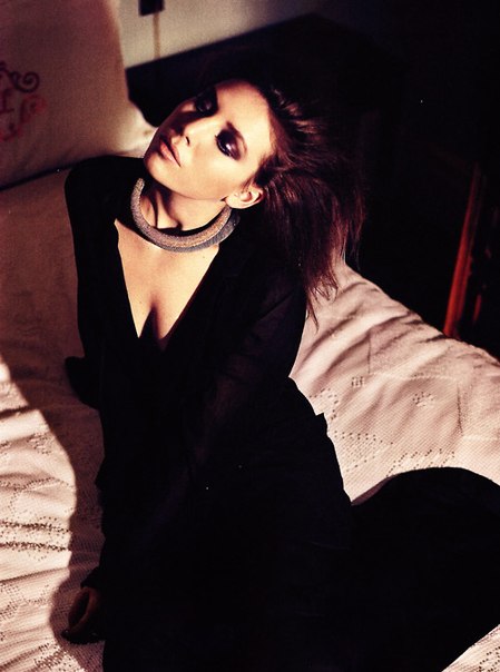 Lykke Li Photo (  )   /  - 2