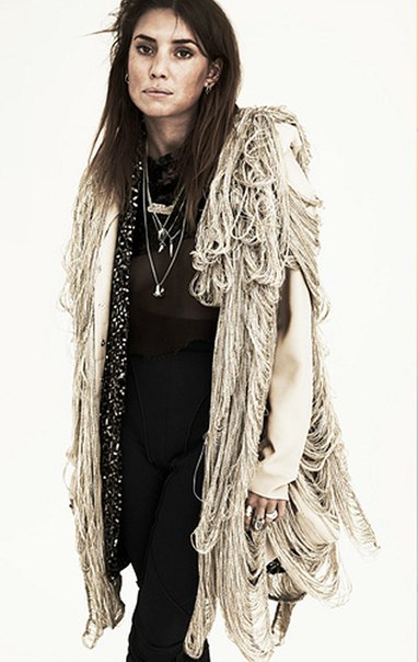 Lykke Li Photo (  )   /  - 4