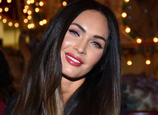 Megan Fox Photo (  )    /  - 28