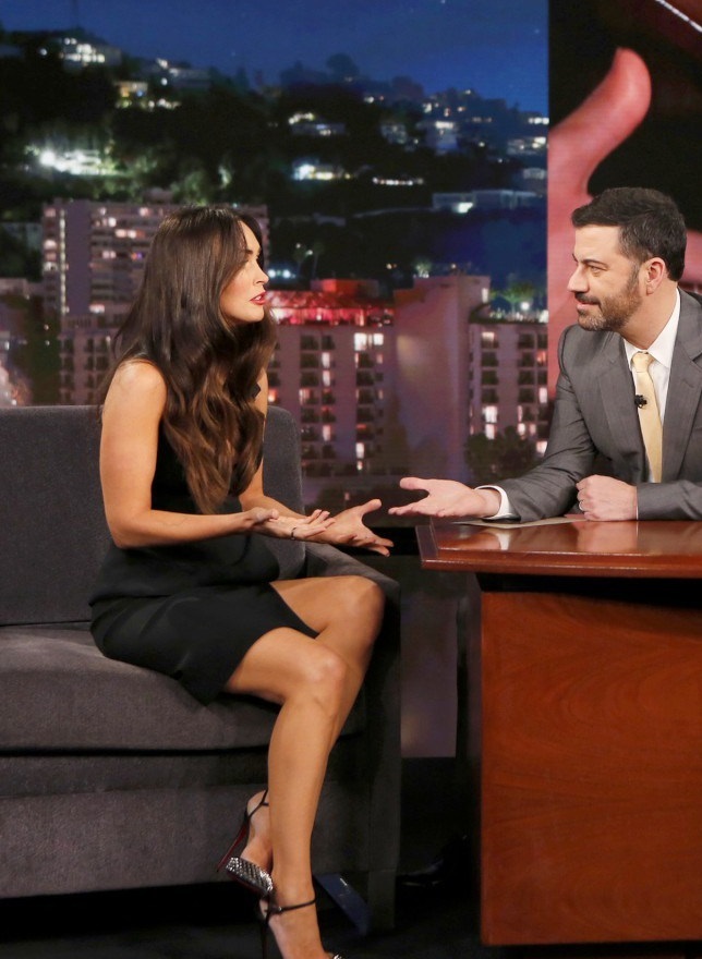 Megan Fox Photo (  )    /  - 64