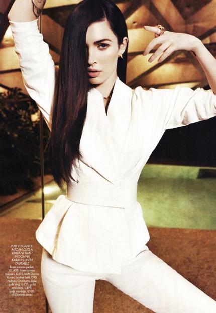Megan Fox Photo (  )    /  - 115