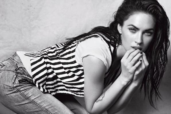 Megan Fox Photo (  )    /  - 121