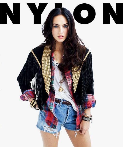 Megan Fox Photo (  )    /  - 128