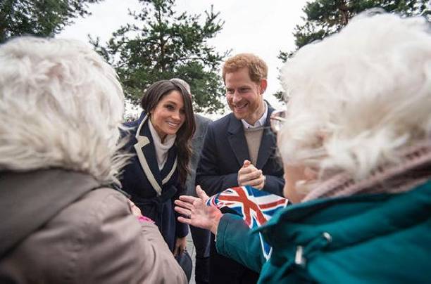   (Meghan Markle)  - ,    /  - 19