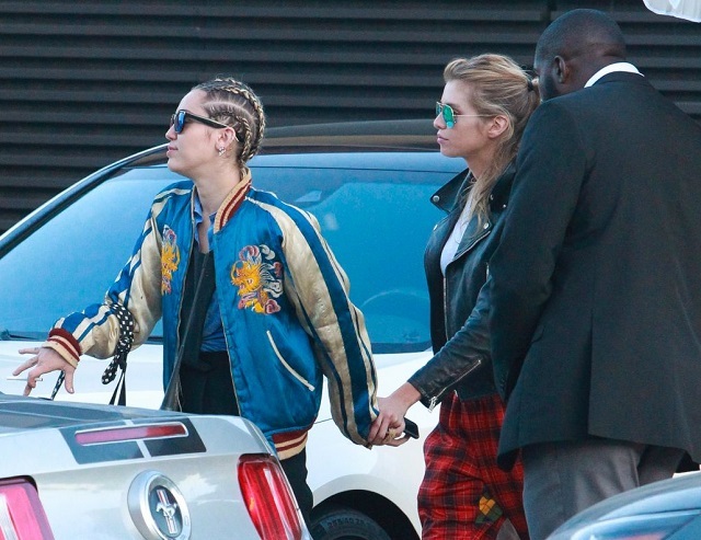   (Miley Cyrus)  -     /  - 111