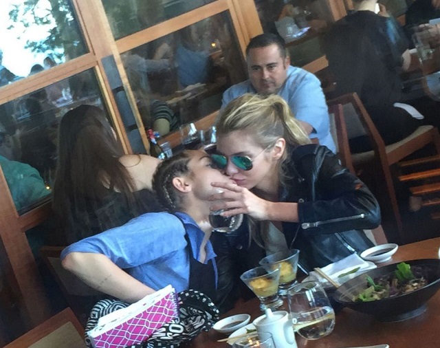   (Miley Cyrus)  -     /  - 114