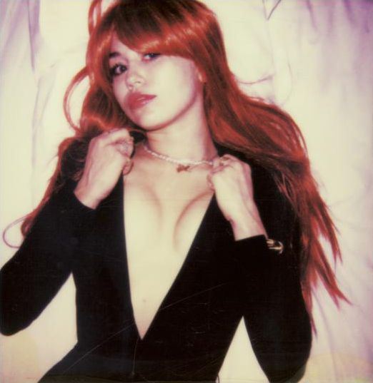 ����� ������ (Miley Cyrus) ���� - ������������ ������� � ������ / �������� - 180