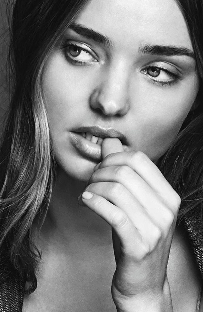 Miranda Kerr Photo (  )   /  - 170