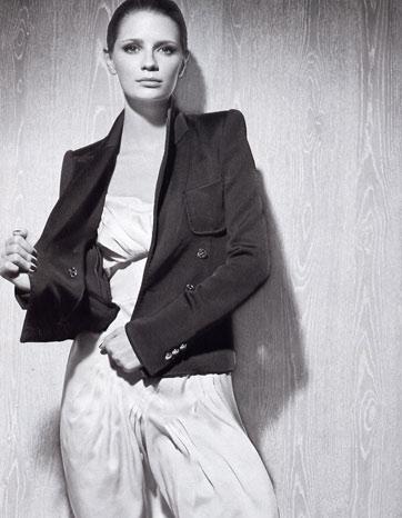 Mischa Barton Photo (  )   /  - 96