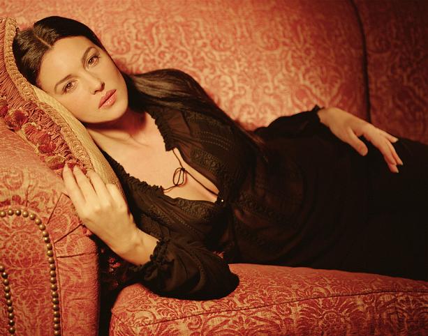 Monica Bellucci Photo (  )   /  - 118