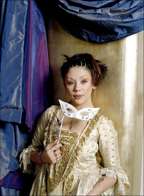 Mutya Buena Photo (  )  ,    Sugababes /  - 9