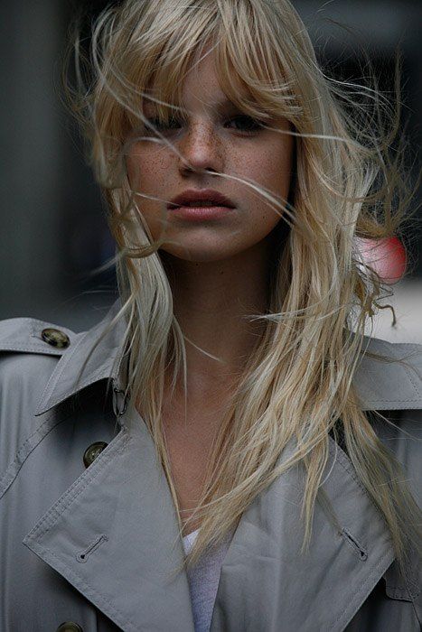 Nadine Leopold Photo (  )   /  - 19