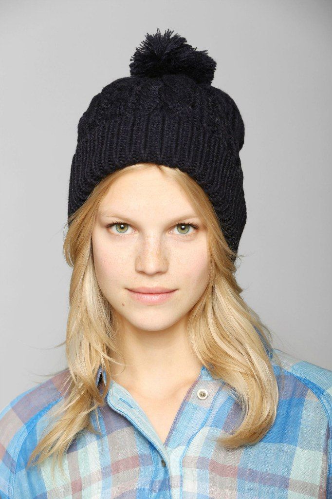 Nadine Leopold Photo (  )   /  - 42