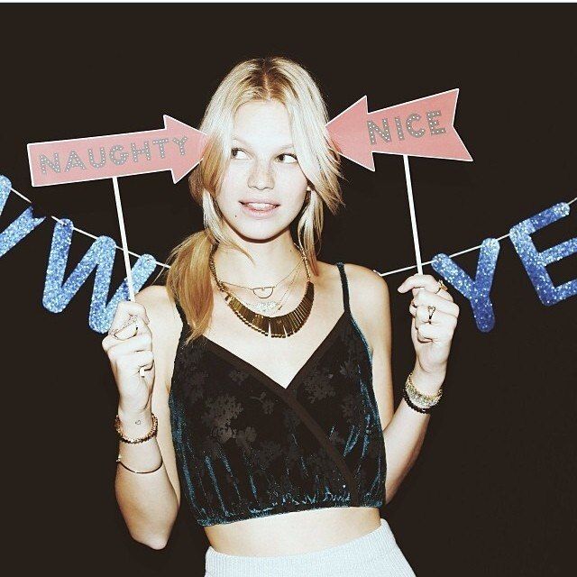 Nadine Leopold Photo (  )   /  - 57