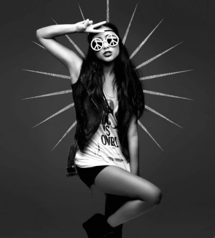 Natalia Kills Photo (  )    /  - 1