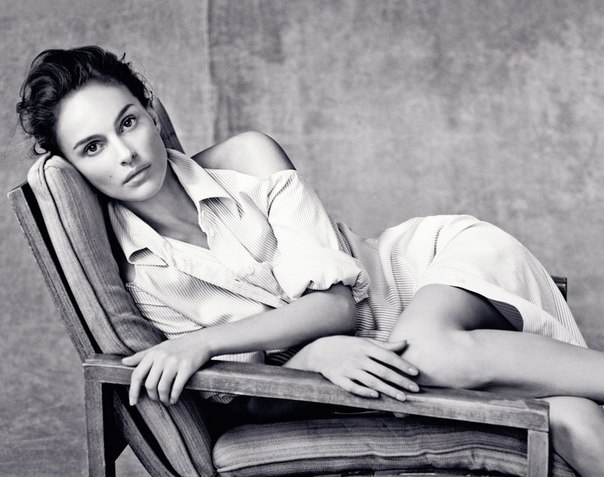 Natalie Portman Photo (  )   /  - 9