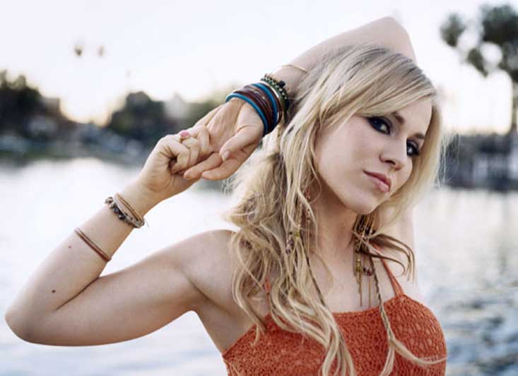 Natasha Bedingfield Photo (  )   /  - 6