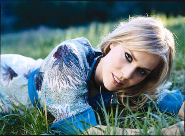 Natasha Bedingfield Photo (  )   /  - 16