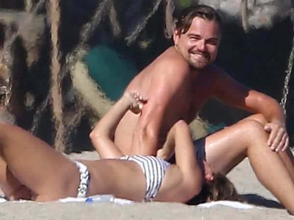 Nina Agdal Photo (  )  /  - 66