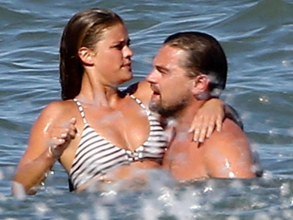 Nina Agdal Photo (  )  /  - 68
