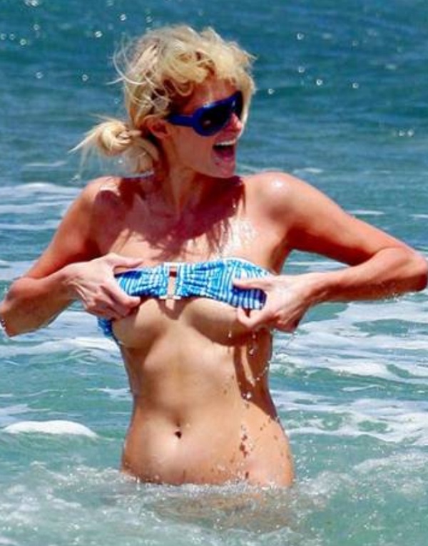 Paris Hilton Photo (  )  , ,  , /  - 13