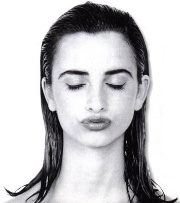 Penelope Cruz Photo (  )   /  - 117