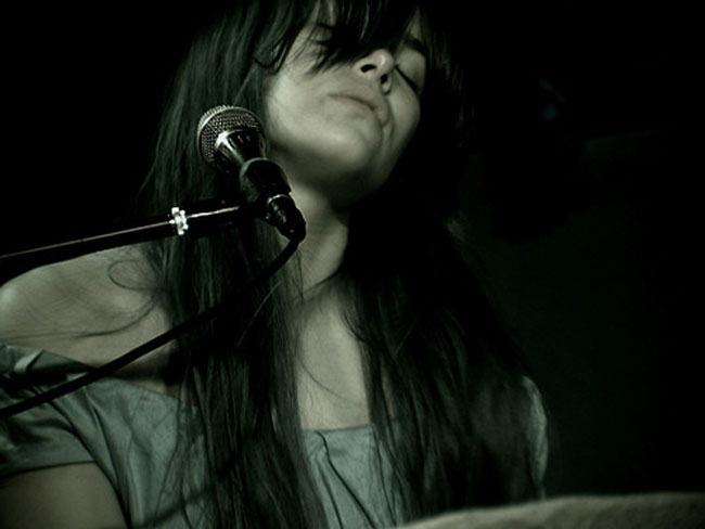 Rachael Yamagata Photo (  )   /  - 3