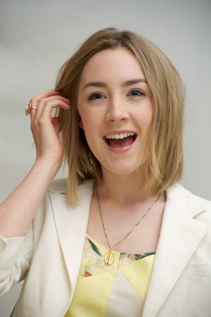 Saoirse Ronan Photo (  )   /  - 6