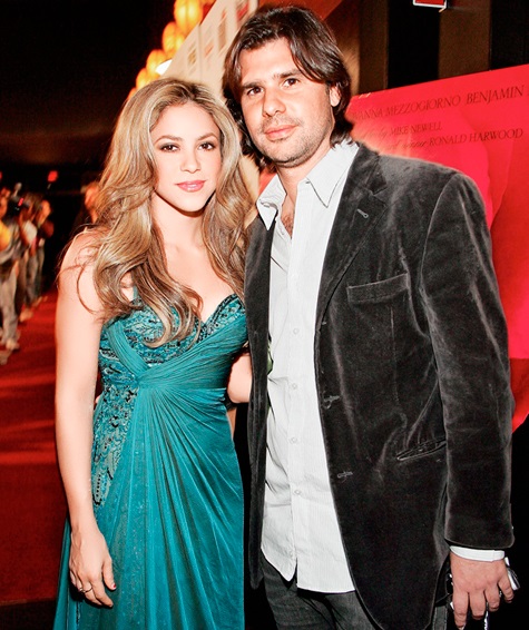 Shakira Photo ( )   /  - 65