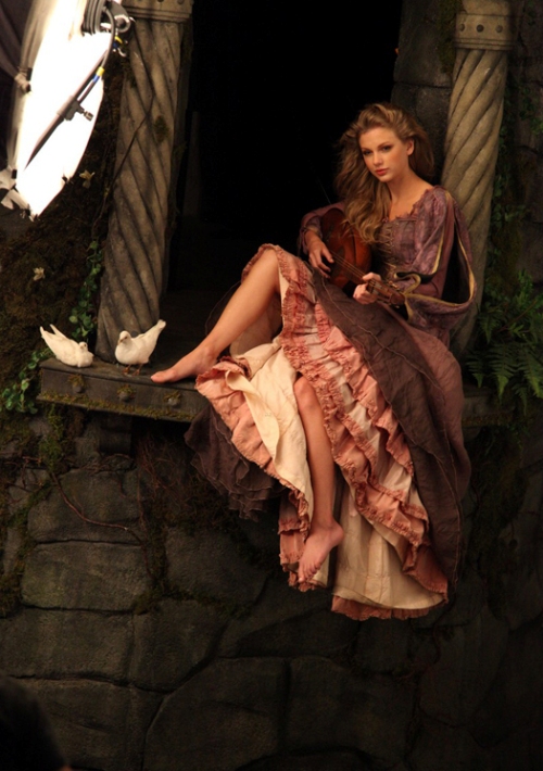 Taylor Swift Photo (  )   /  - 83