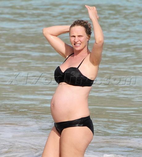 Uma Thurman Photo (  )   /  - 101