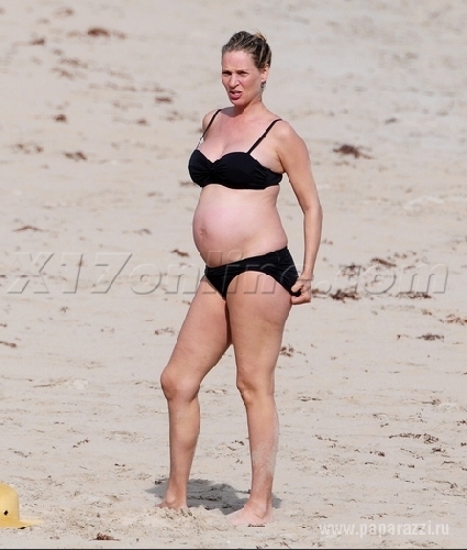 Uma Thurman Photo (  )   /  - 102