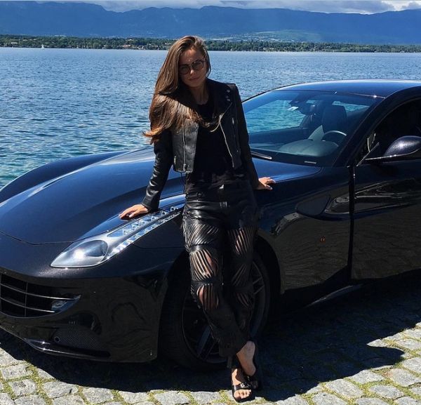   (Xenia Deli)  - ,  62-    /  - 57