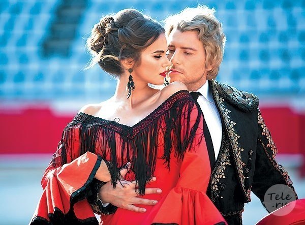   (Xenia Deli)  - ,  62-    /  - 163