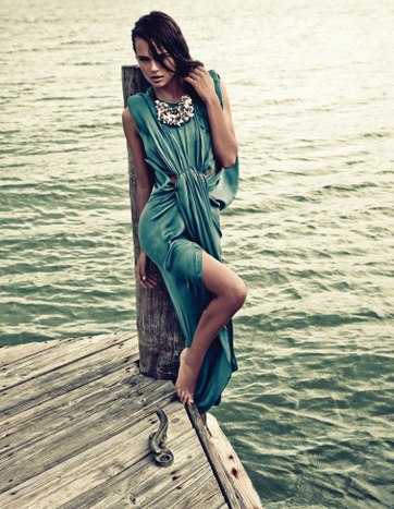   (Xenia Deli)  - ,  62-    /  - 182