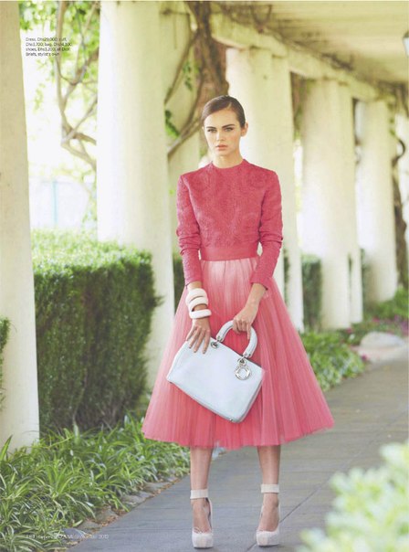   (Xenia Deli)  - ,  62-    /  - 189