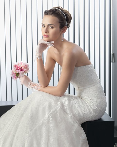   (Xenia Deli)  - ,  62-    /  - 205