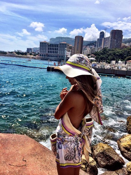   (Xenia Deli)  - ,  62-    /  - 214