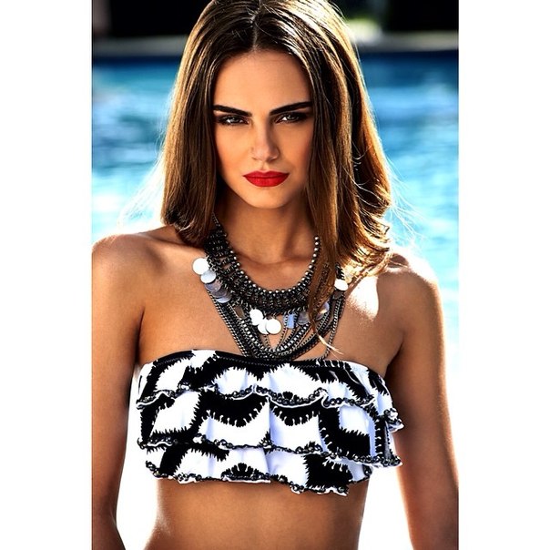   (Xenia Deli)  - ,  62-    /  - 215