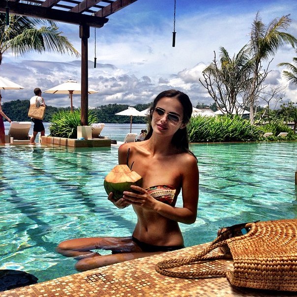   (Xenia Deli)  - ,  62-    /  - 237