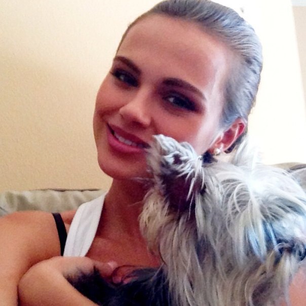   (Xenia Deli)  - ,  62-    /  - 253