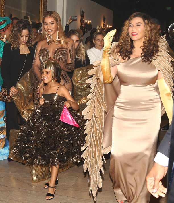 Beyonce Knowles Photo (  )   ,  Jay-Z /  - 16