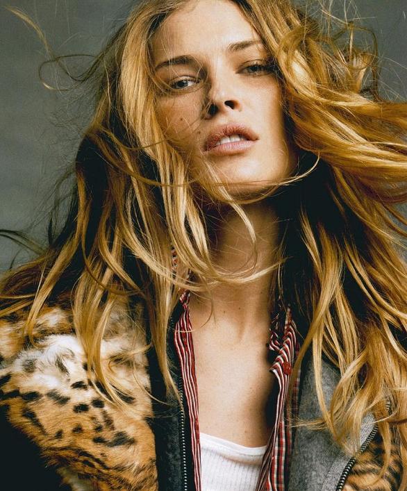 Erin Wasson Photo (  )  - /  - 21