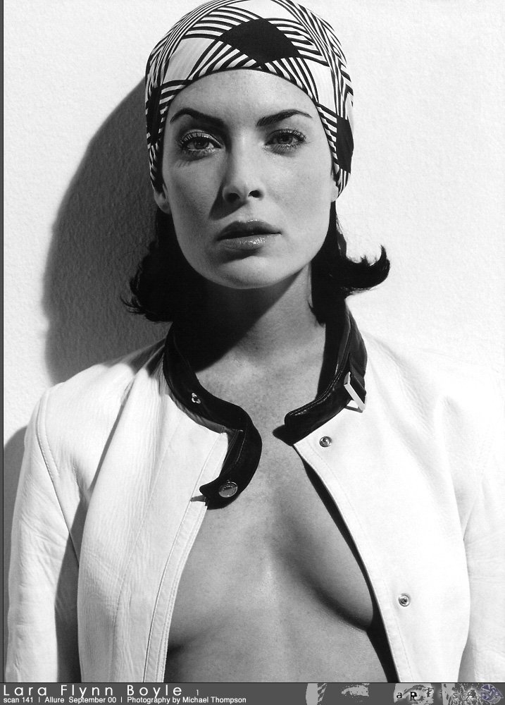 Lara Flynn Boyle (  ) /  - 7