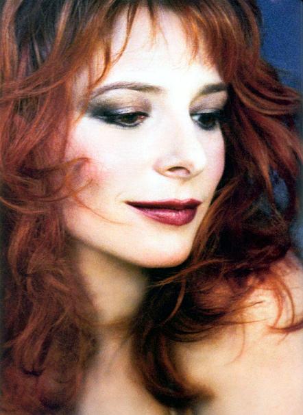 Mylene Farmer Photo (  )   /  - 3