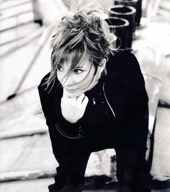 Mylene Farmer Photo (  )   /  - 10