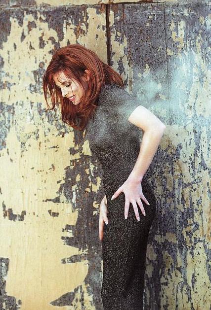 Mylene Farmer Photo (  )   /  - 15