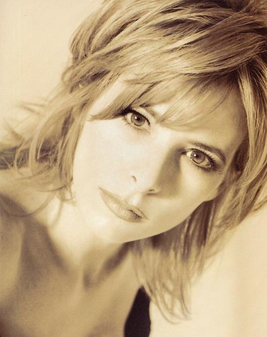 Mylene Farmer Photo (  )   /  - 19