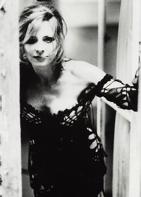 Mylene Farmer Photo (  )   /  - 25
