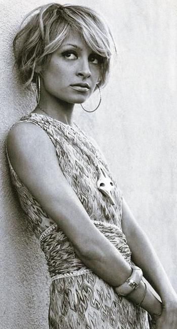 Nicole Richie ( ) /  - 20